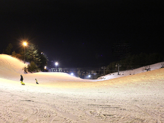 Night Skiing_image02