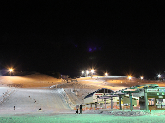 Night Skiing_image04